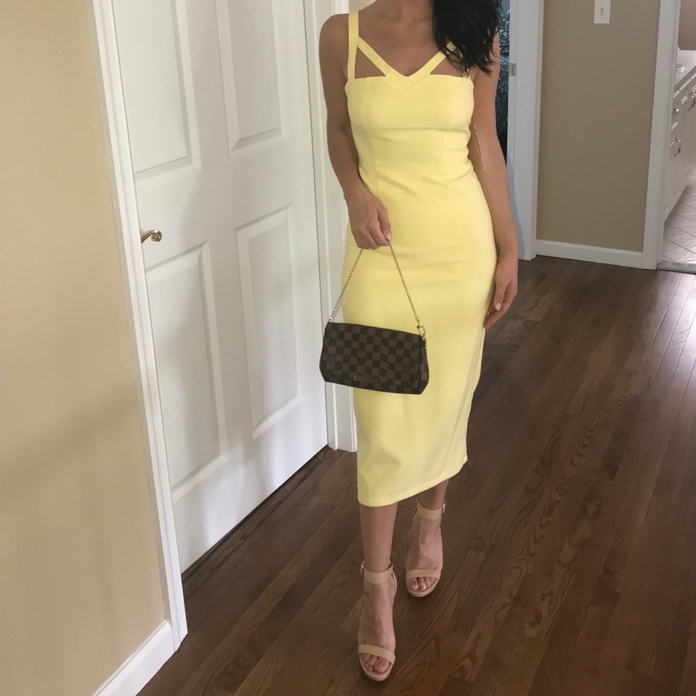 Yellow dress✨